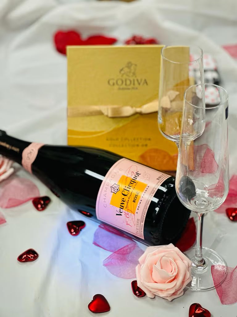 Veuve Clicquot Rose, Godiva Chocolate & Tiffany & Co. Flute Gift Set